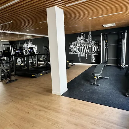 Jade Luxury In A Brand New Exclusive Complex With Mountain And Seaview, 100 Metres From Beach, Free Private Parking * Fuengirola