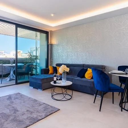 Jade Luxury In A Brand New Exclusive Complex With Mountain And Seaview, 100 Metres From Beach, Free Private Parking Apartment *