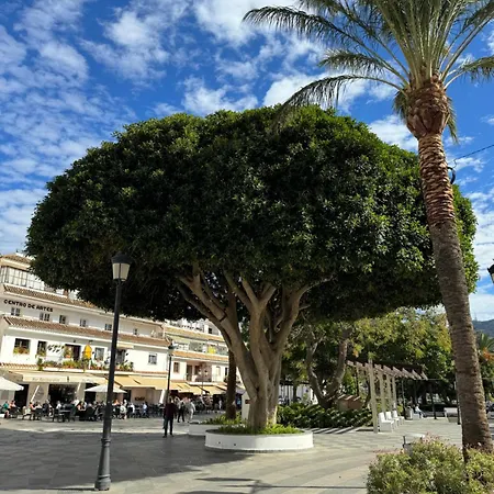 Apartamento Jade Luxury In A Brand New Exclusive Complex With Mountain And Seaview, 100 Metres From Beach, Free Private Parking